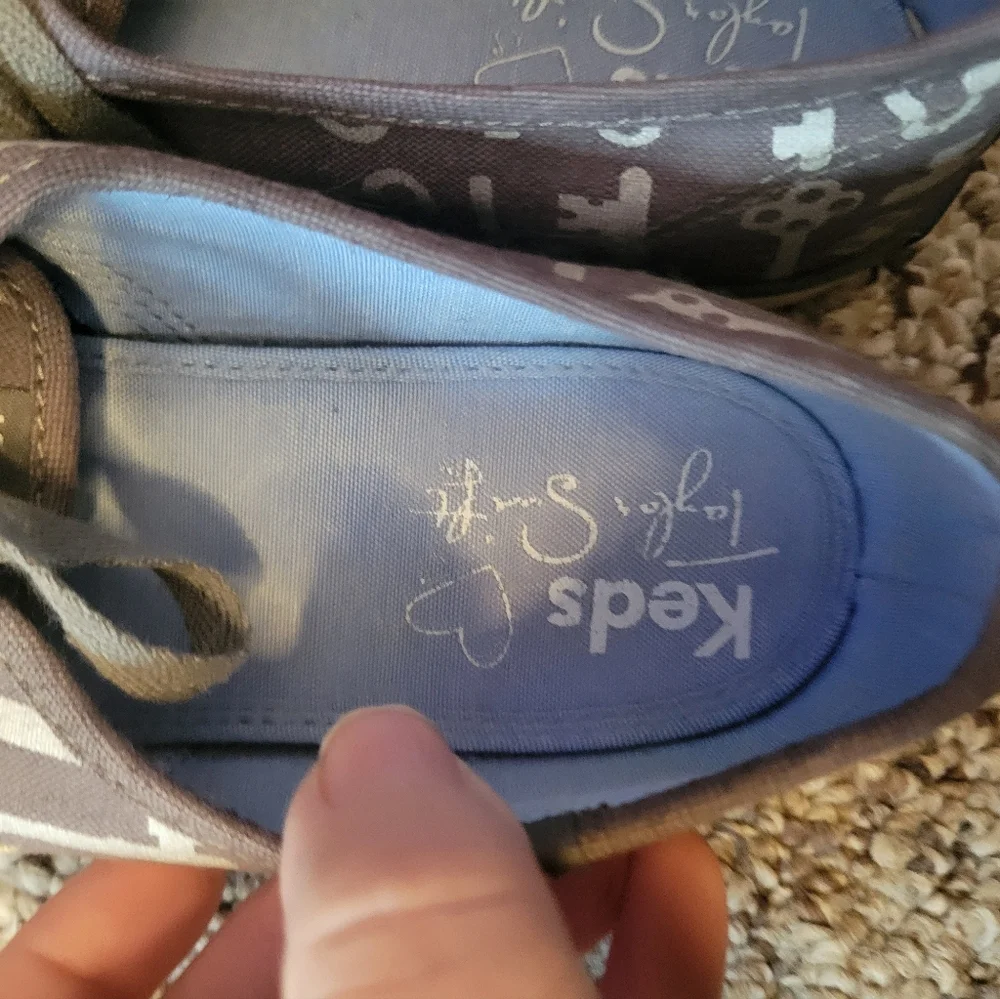 Keds X Taylor Swift Gray Key Print Sneakers‎ Womans Size 9